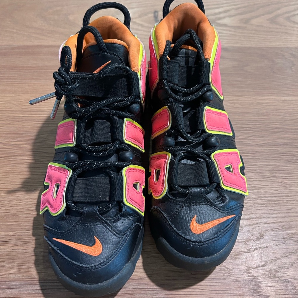 Nike Women's Air More Uptemo size 7